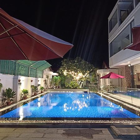 Dragon Bay Hotel Cam Lam Buitenkant foto