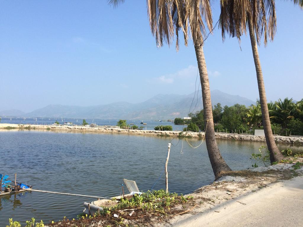 Dragon Bay Hotel Cam Lam Buitenkant foto
