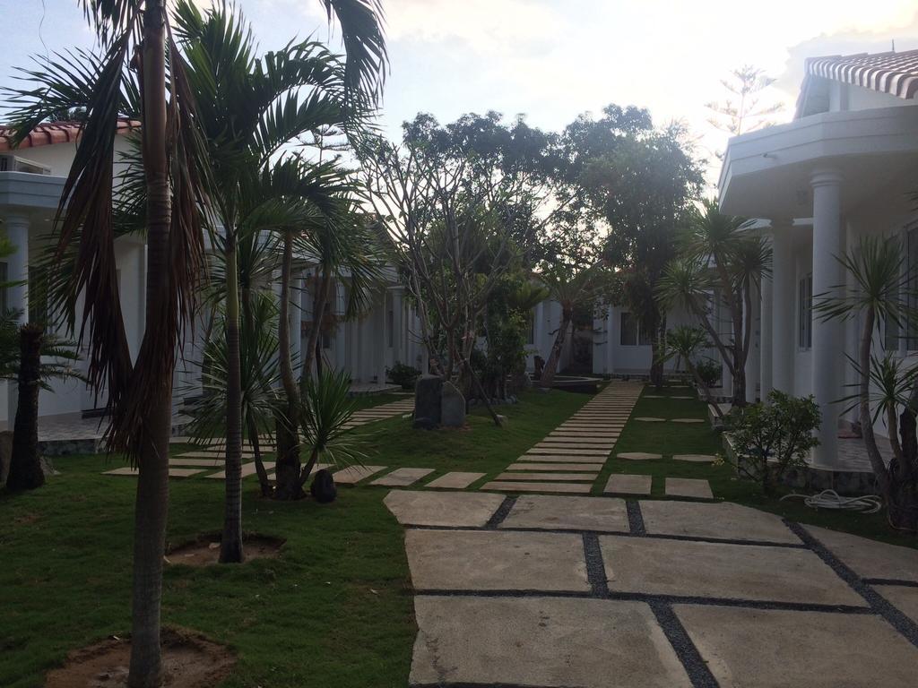 Dragon Bay Hotel Cam Lam Buitenkant foto