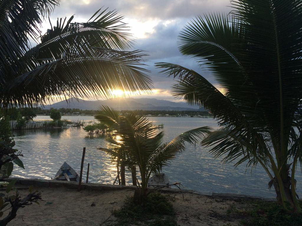 Dragon Bay Hotel Cam Lam Buitenkant foto